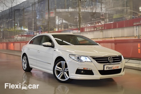 Carro Volkswagen Passat CC usado